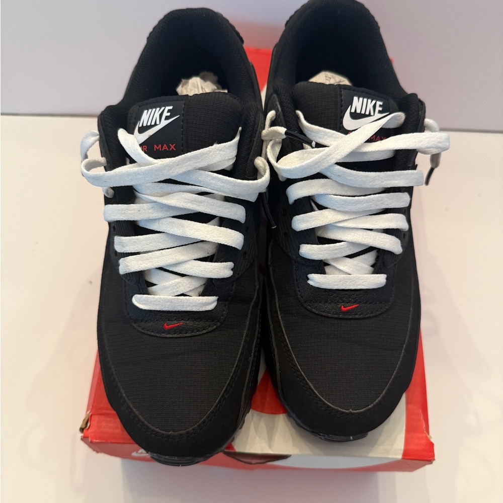Nike Air Max Plus Black and Red - Picture 4 of 9